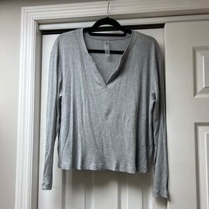 Lou & Grey Heather Gray Long Sleeve Top